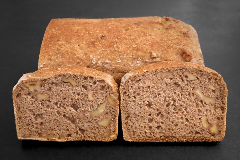 Walnuss-Feigen-Brot