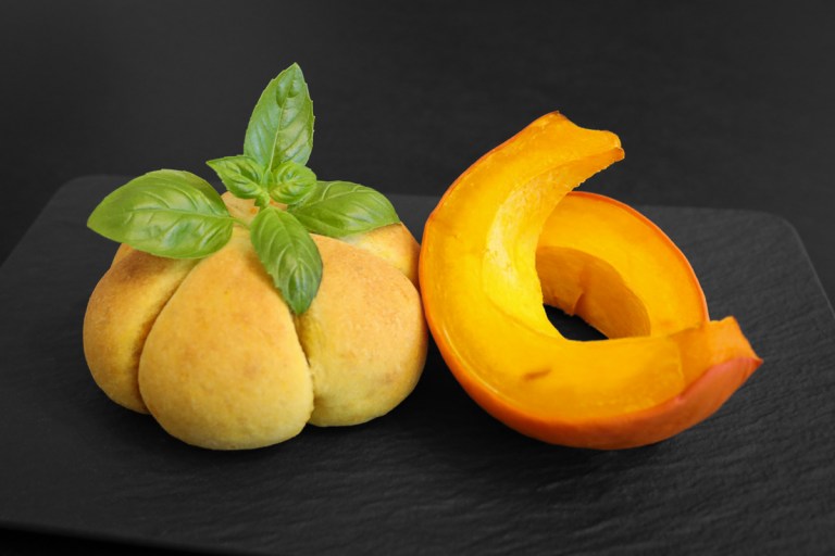 Kürbis-Pizzabrötchen