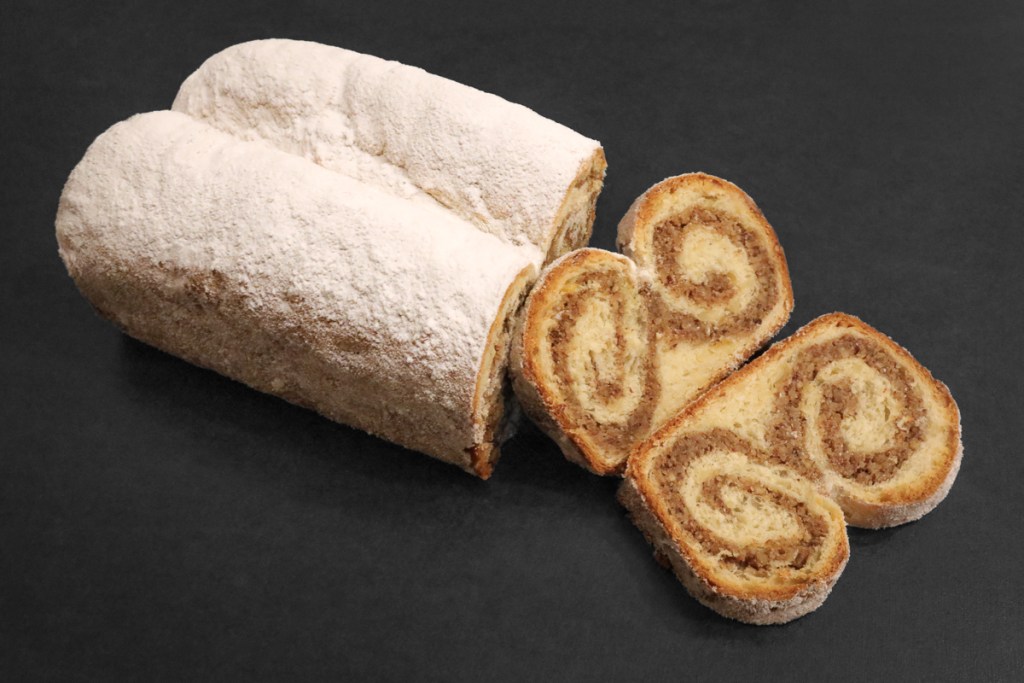 Nussstollen
